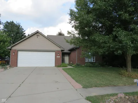 1545 Black Oak Court