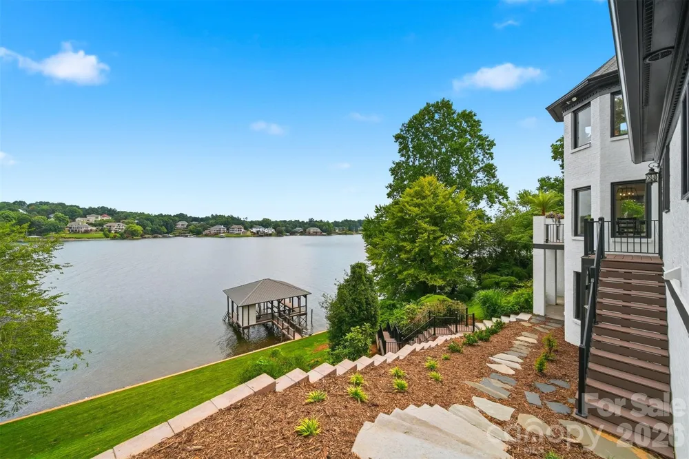 476 44th Avenue Drive NW Hickory, NC 28601
