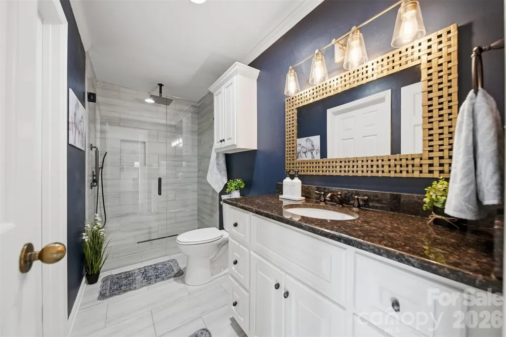 476 44th Avenue Drive NW Hickory, NC 28601