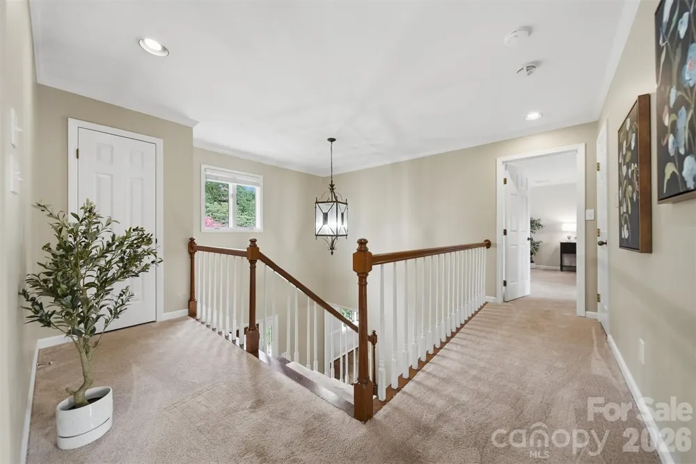 476 44th Avenue Drive NW Hickory, NC 28601