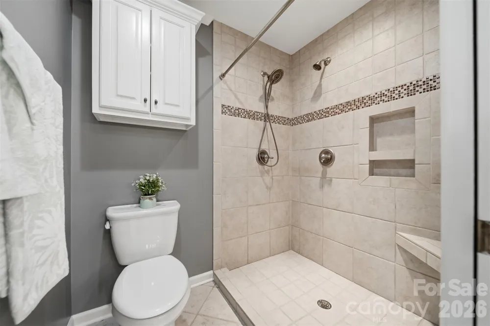 476 44th Avenue Drive NW Hickory, NC 28601