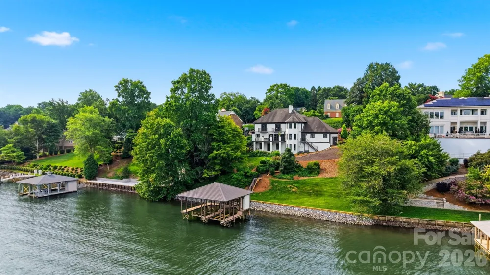 476 44th Avenue Drive NW Hickory, NC 28601