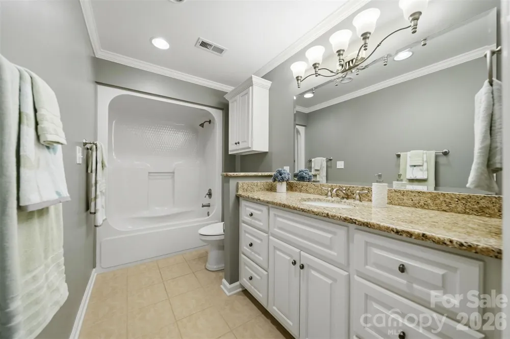 476 44th Avenue Drive NW Hickory, NC 28601