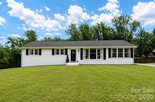195 Stribling Circle Spartanburg, SC 29301