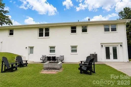 195 Stribling Circle Spartanburg, SC 29301