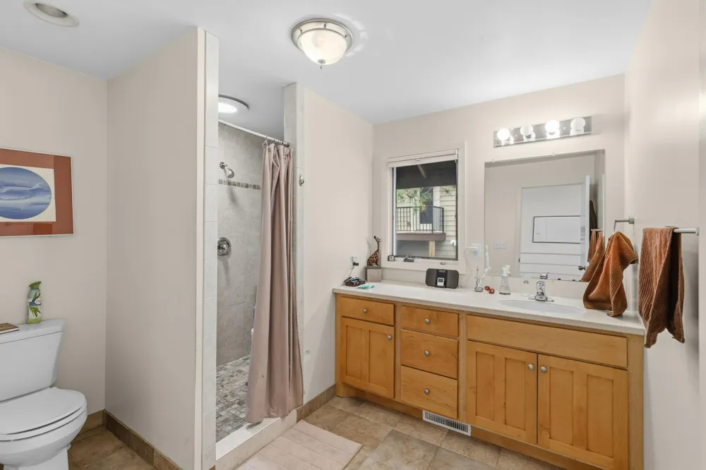 5059 Alameda Street Shoreview, MN 55126