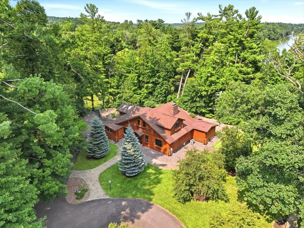 E 5107 750th Avenue Menomonie, WI 54751