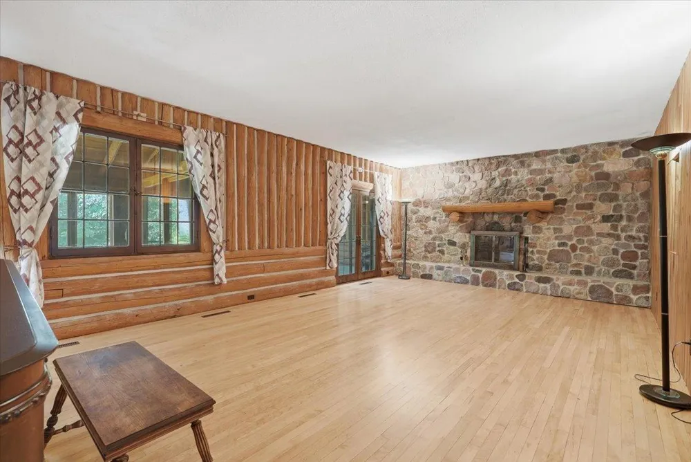 E 5107 750th Avenue Menomonie, WI 54751