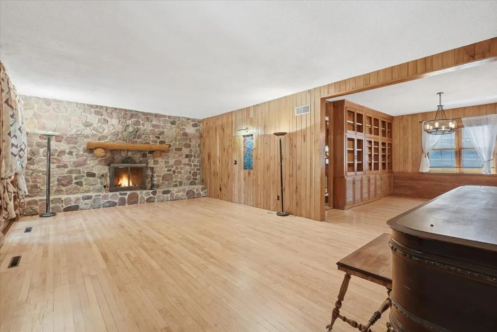 E 5107 750th Avenue Menomonie, WI 54751
