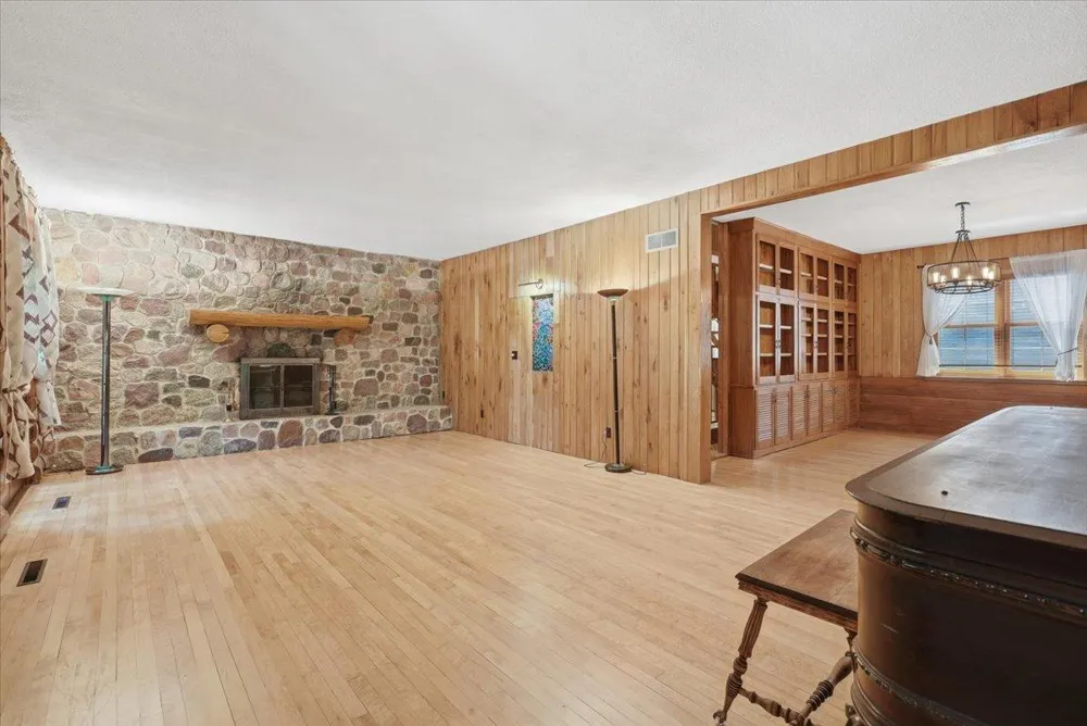 E 5107 750th Avenue Menomonie, WI 54751