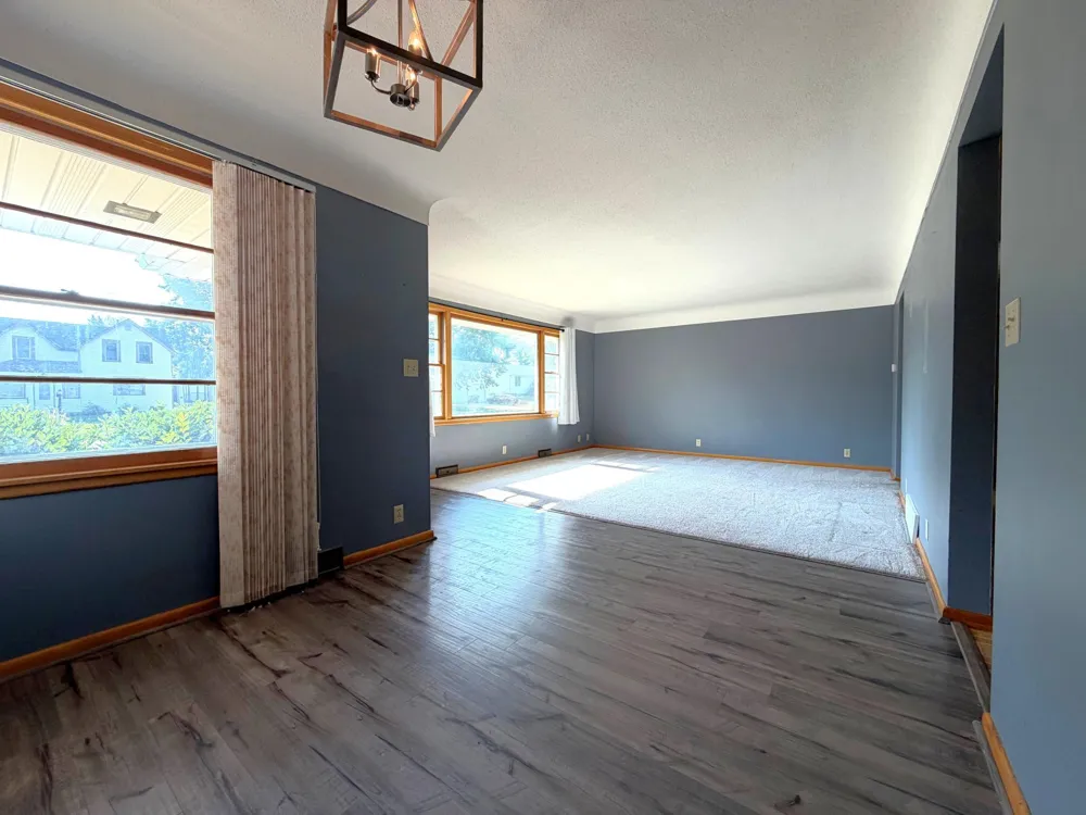 506 1st Avenue SE New Prague, MN 56071