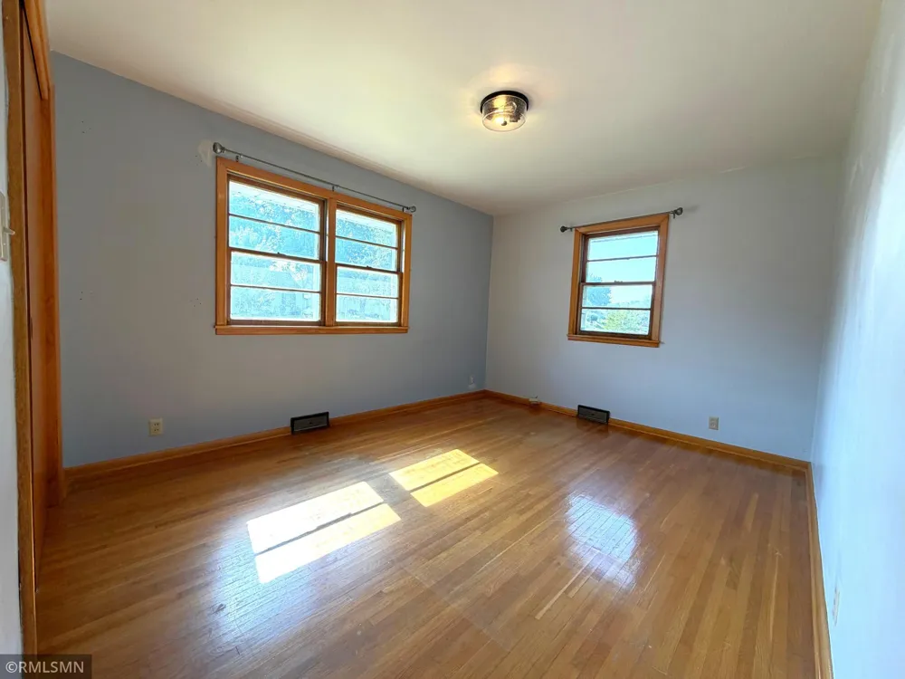 506 1st Avenue SE New Prague, MN 56071
