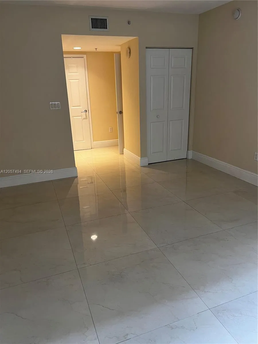 3232 SW 22nd Ter #201 Miami, FL 33145