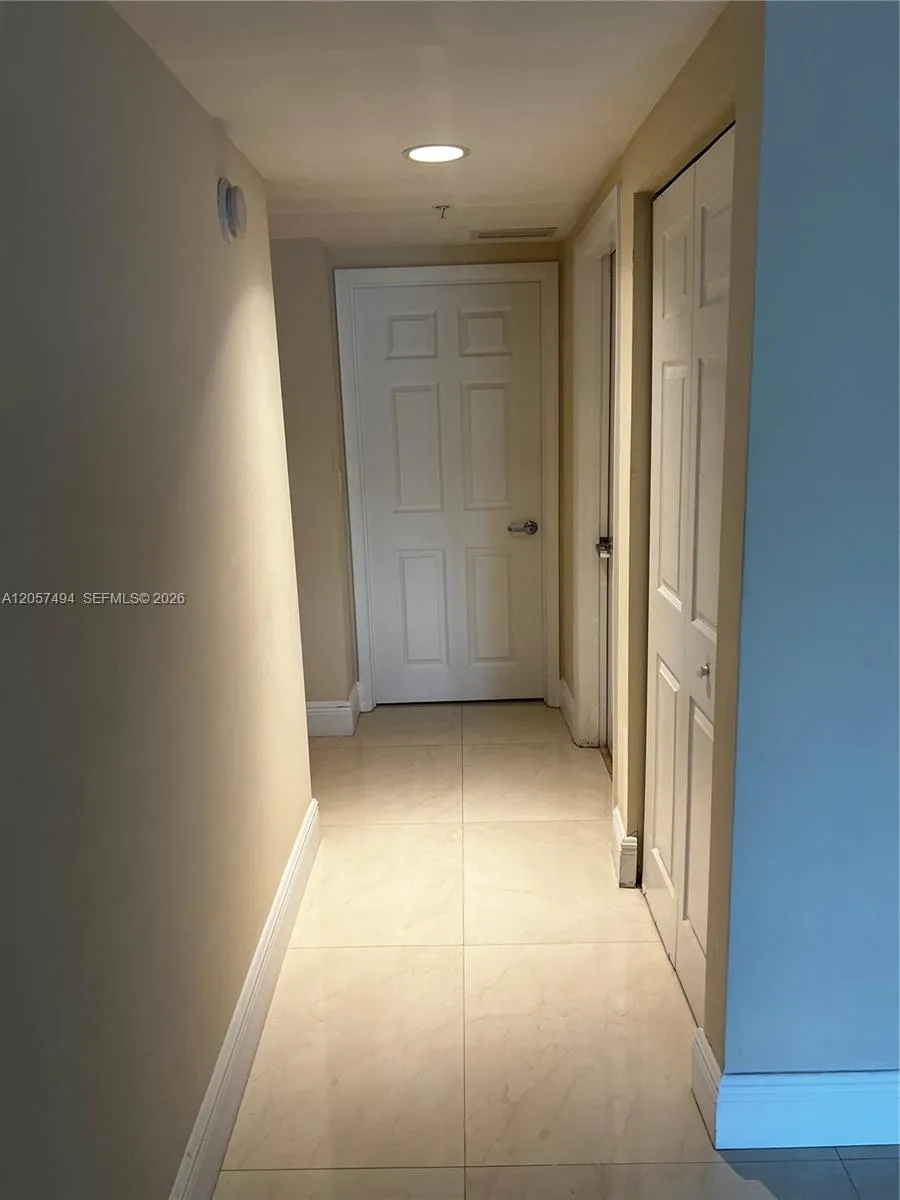 3232 SW 22nd Ter #201 Miami, FL 33145