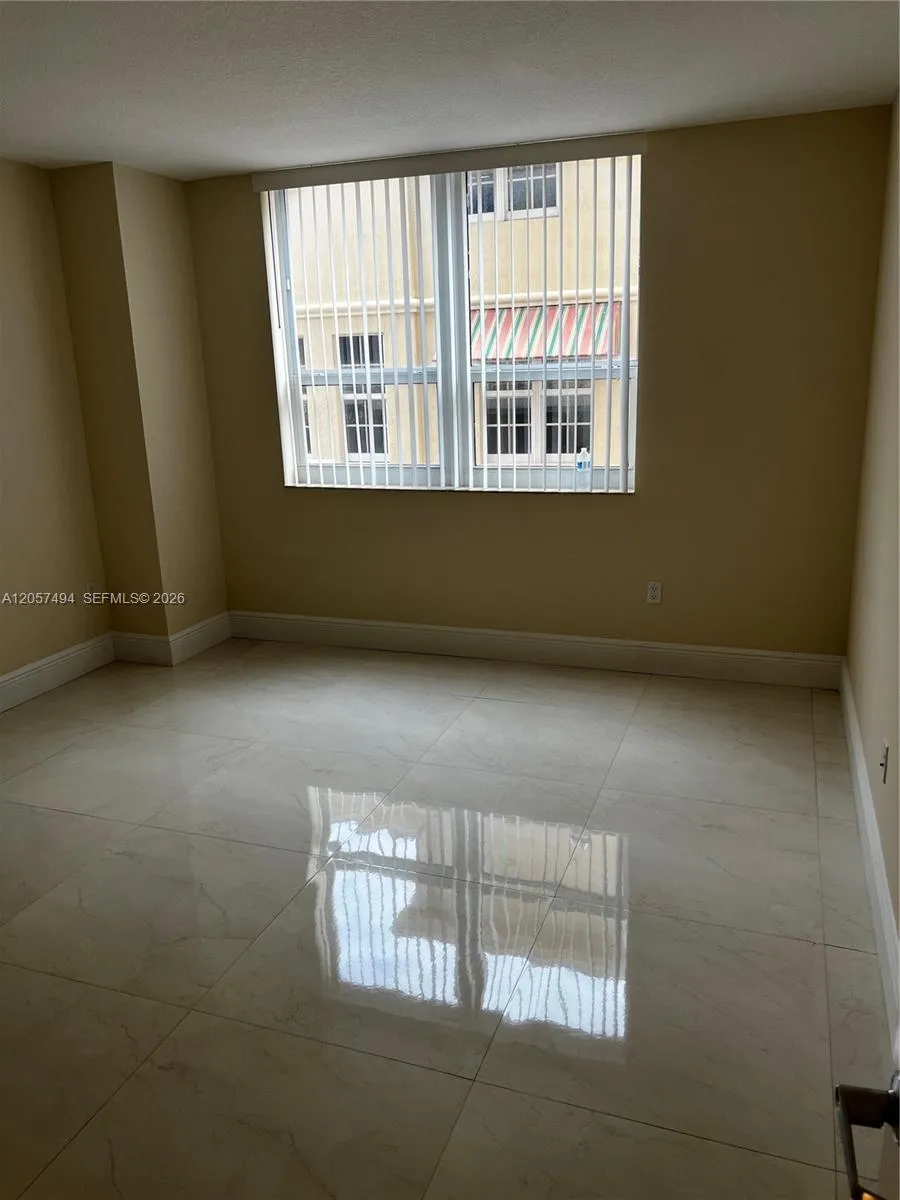 3232 SW 22nd Ter #201 Miami, FL 33145