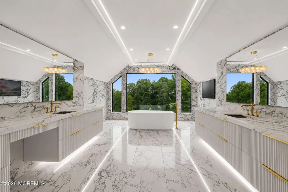 7 Homelands Drive Colts Neck, NJ 07722