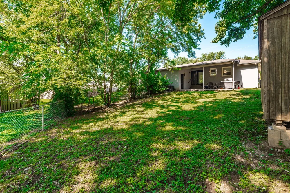127 Susan Dr #B Hendersonville, TN 37075