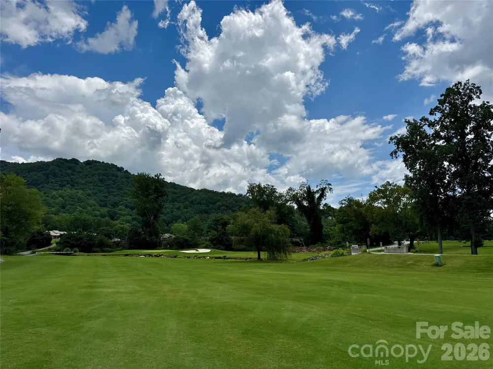 307 Fairway Drive Lake Lure, NC 28746