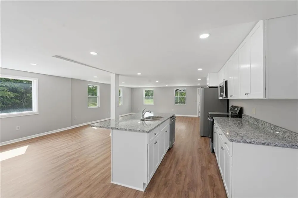 7134 Williams Road Flowery Branch, GA 30542
