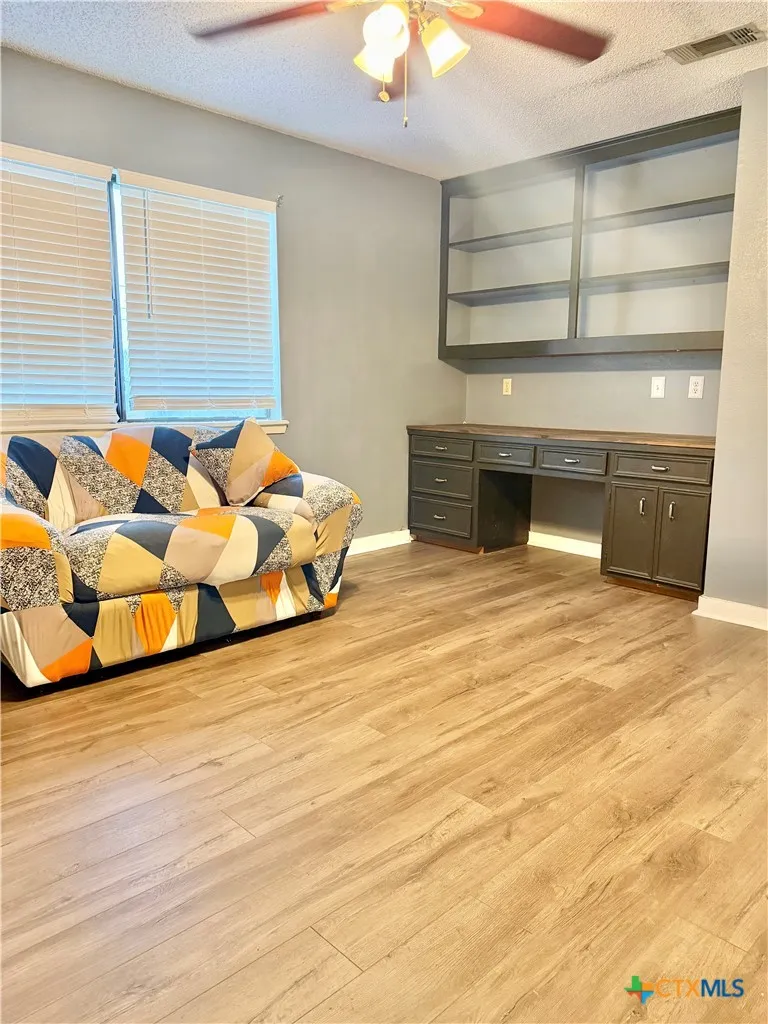 213 Timber Drive Victoria, TX 77904