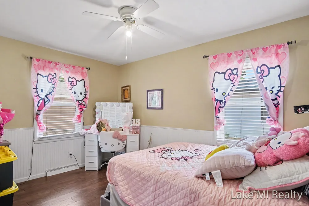 938 Calvary Avenue NW Grand Rapids, MI 49504