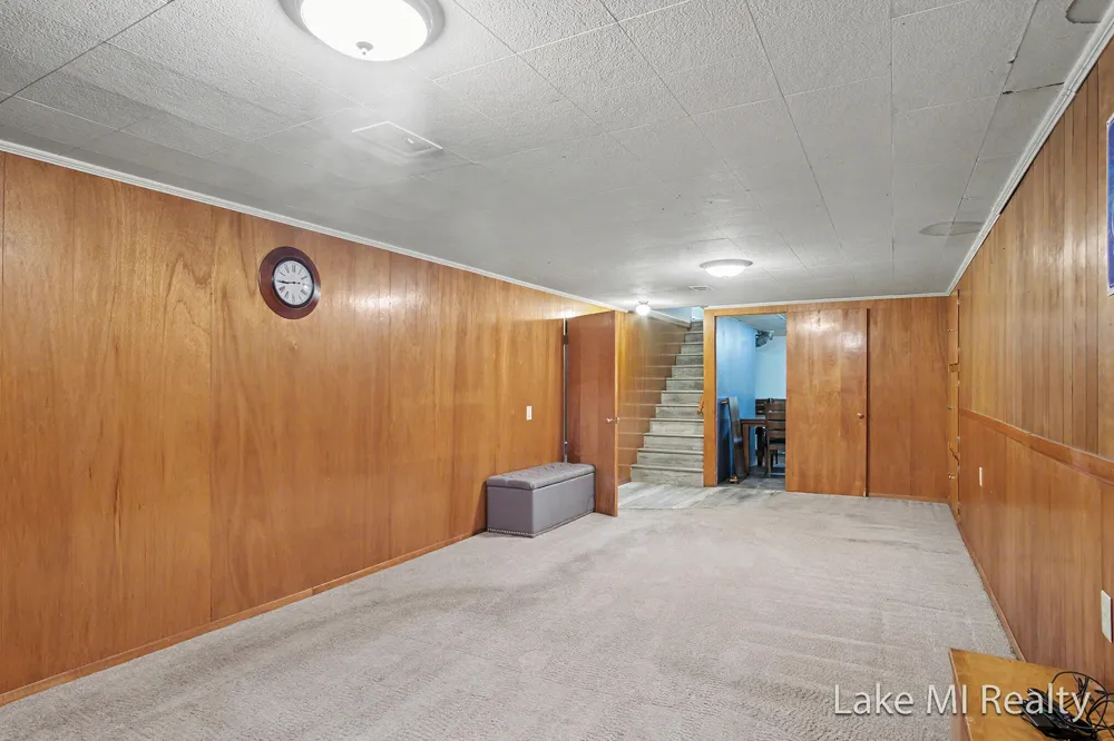 938 Calvary Avenue NW Grand Rapids, MI 49504