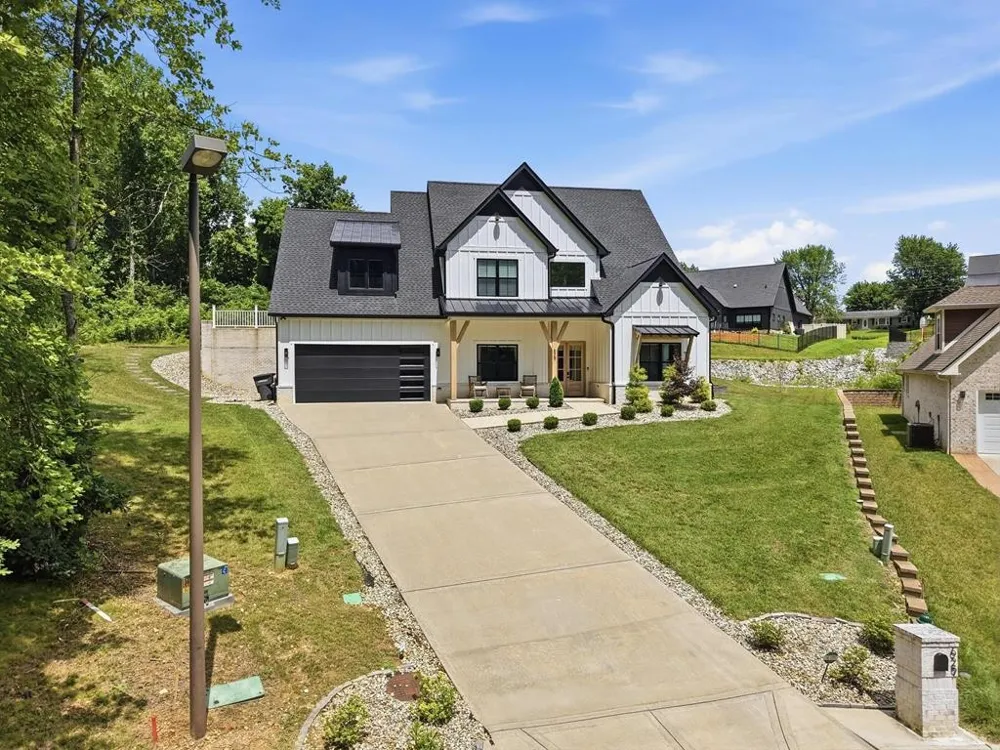 629 Longstreet Dr Cookeville, TN 38506