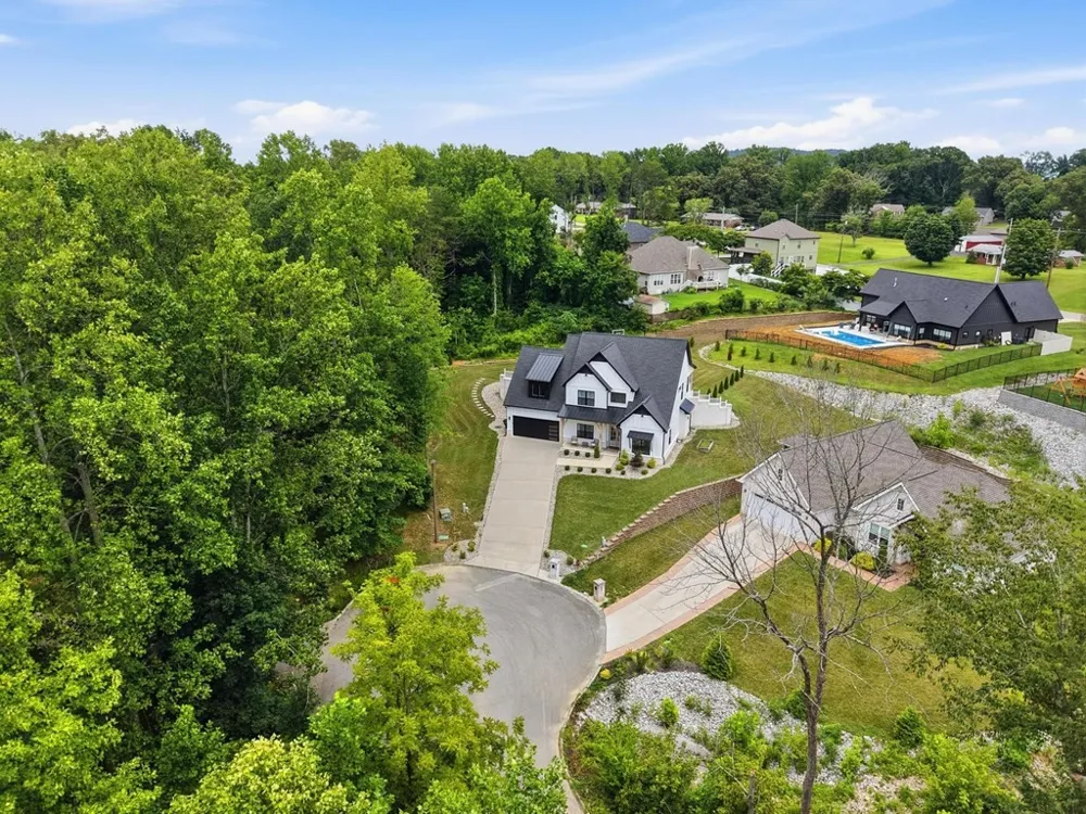 629 Longstreet Dr Cookeville, TN 38506