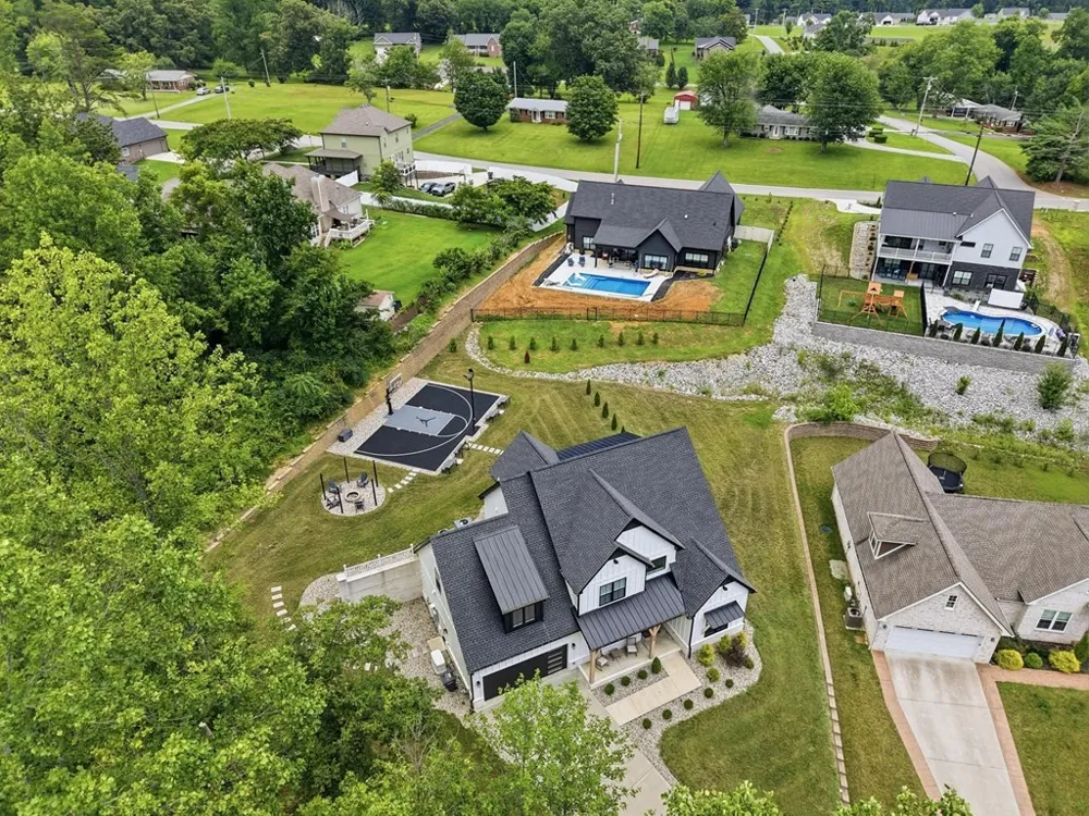 629 Longstreet Dr Cookeville, TN 38506