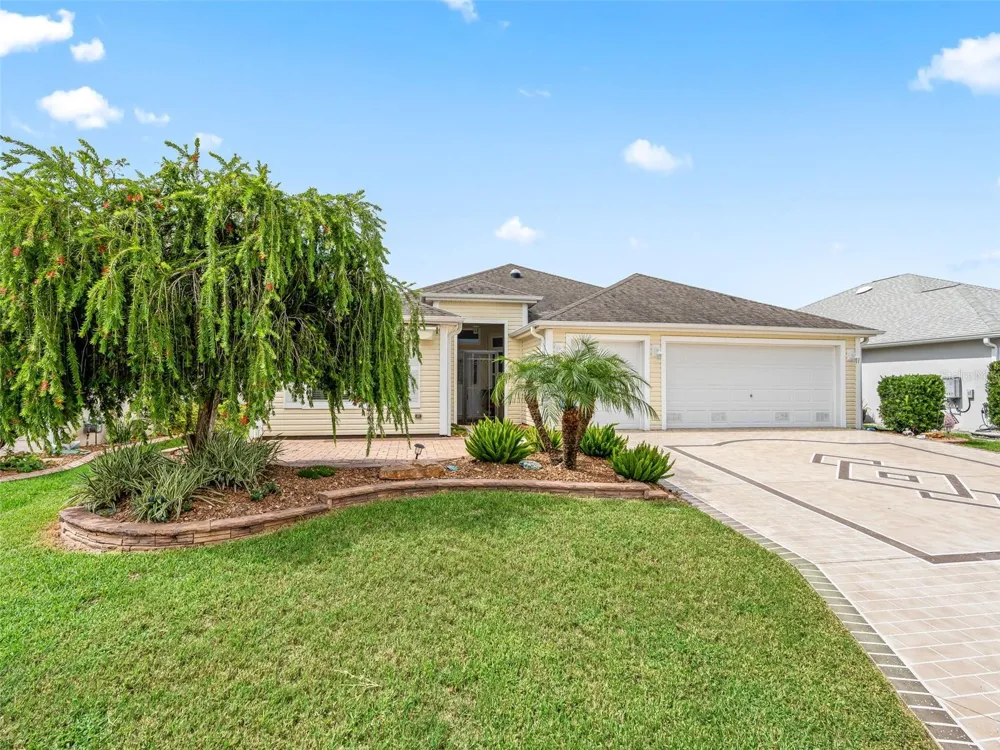 2716 LYALL LOOP The Villages, FL 32163