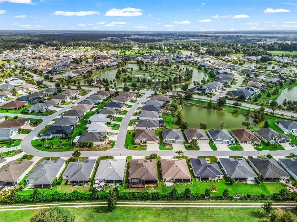 2716 LYALL LOOP The Villages, FL 32163