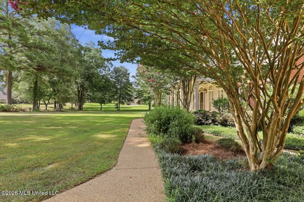 108 Blueberry Hill Lane Clinton, MS 39056