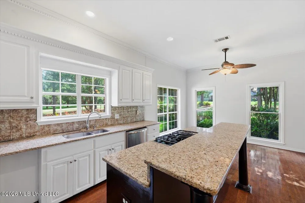 108 Blueberry Hill Lane Clinton, MS 39056