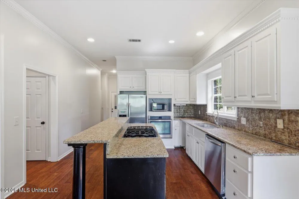 108 Blueberry Hill Lane Clinton, MS 39056
