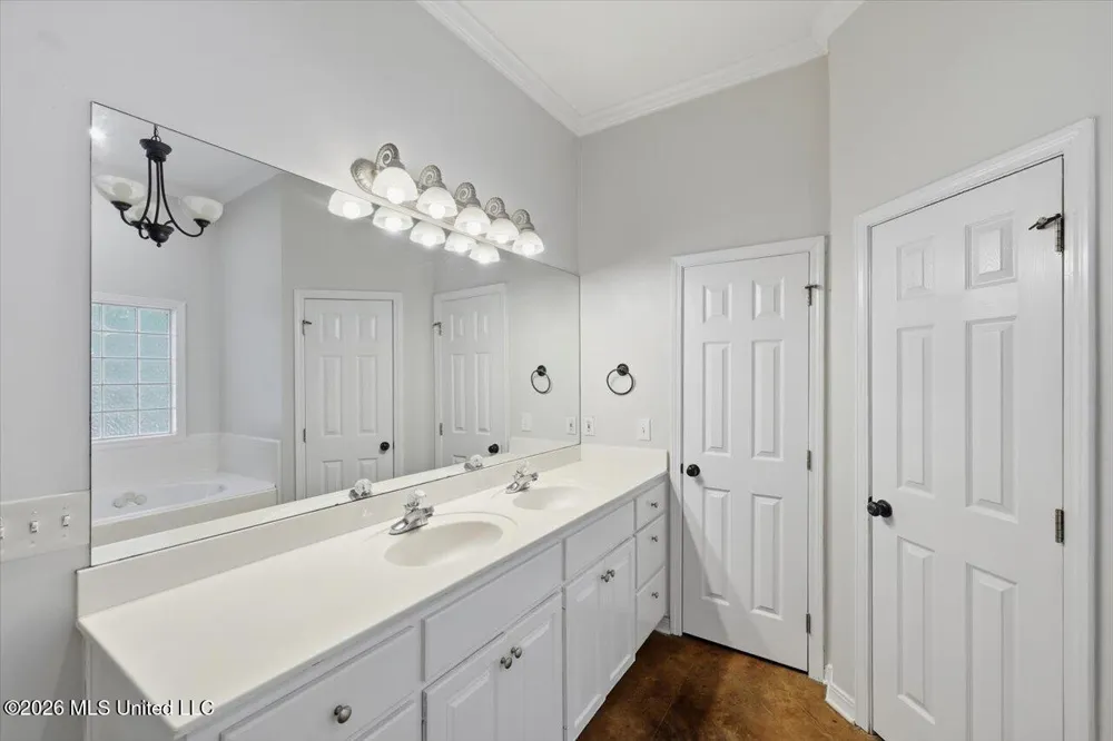 108 Blueberry Hill Lane Clinton, MS 39056