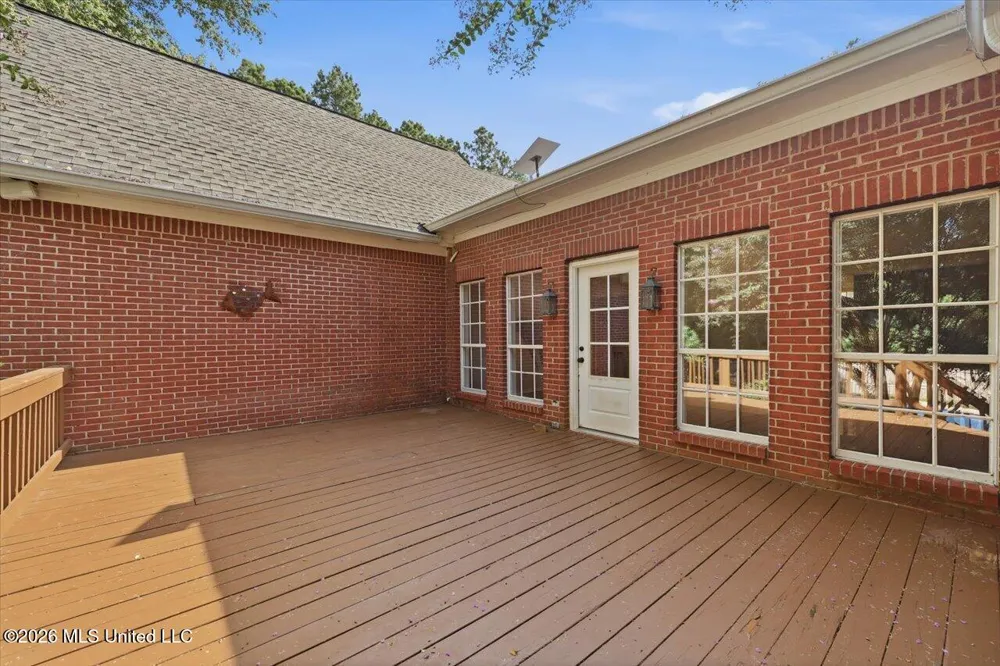 108 Blueberry Hill Lane Clinton, MS 39056