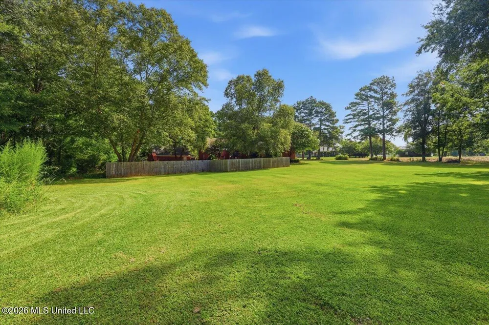 108 Blueberry Hill Lane Clinton, MS 39056