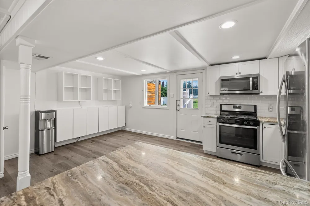 4 Bunny Lane East Setauket, NY 11733