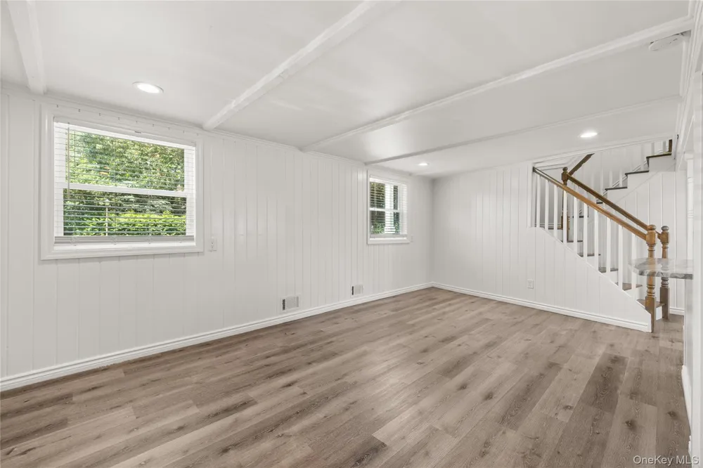 4 Bunny Lane East Setauket, NY 11733
