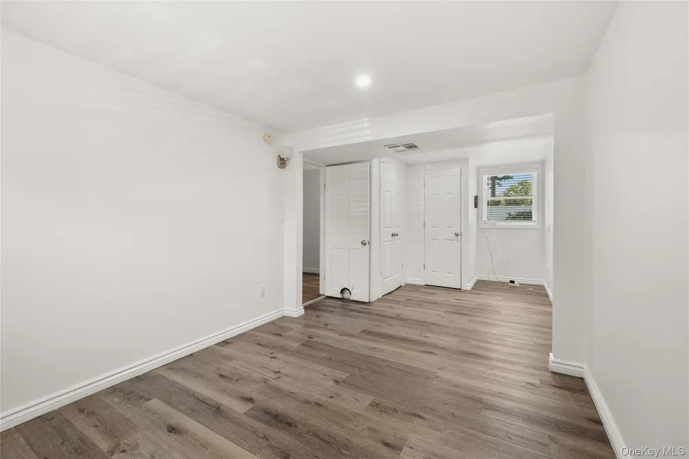 4 Bunny Lane East Setauket, NY 11733