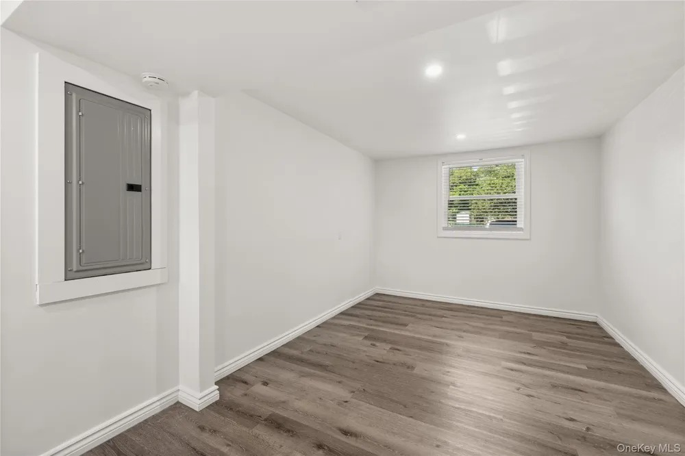 4 Bunny Lane East Setauket, NY 11733