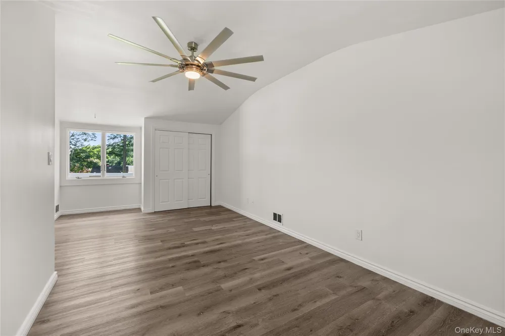 4 Bunny Lane East Setauket, NY 11733