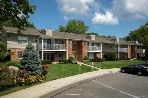 55 Westwood Drive #90