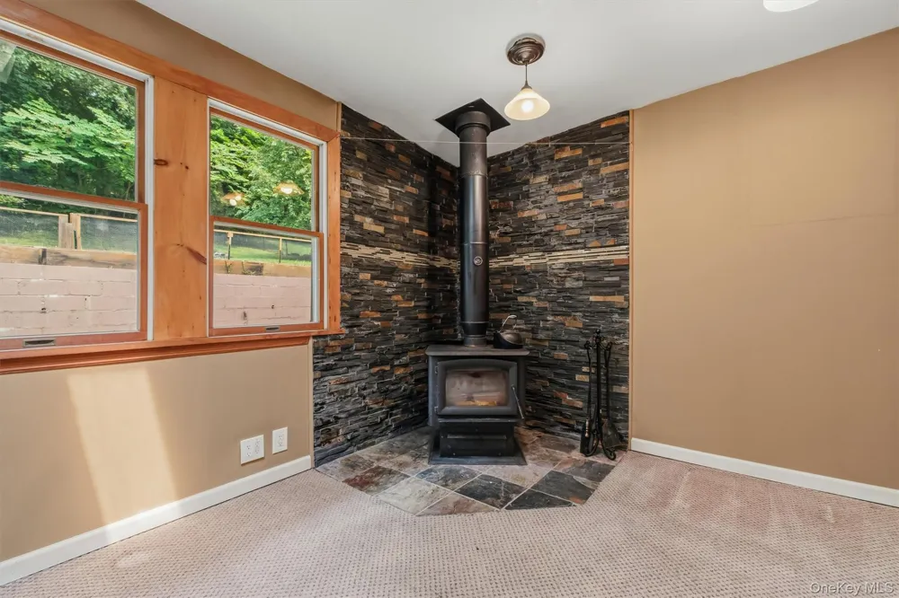 17 Ridge Road Cortlandt Manor, NY 10567