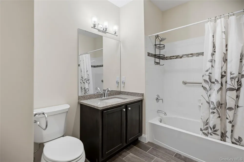 37 Halley Drive #17 Blue Point, NY 11772