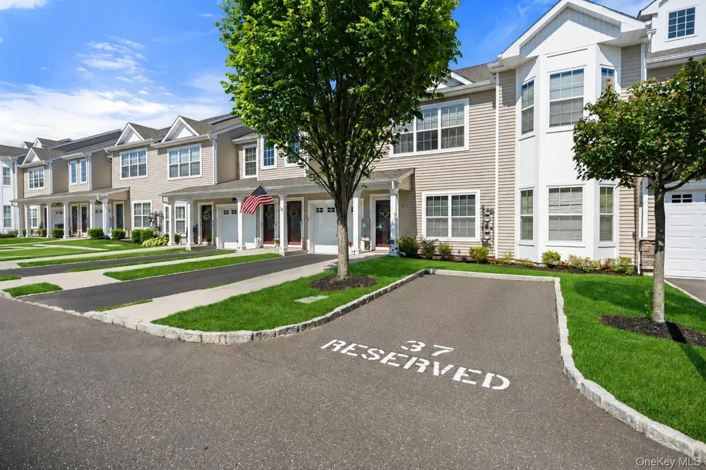 37 Halley Drive #17 Blue Point, NY 11772
