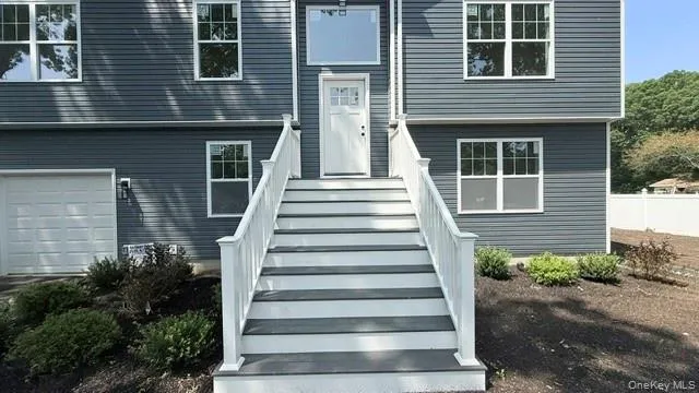 964 Sipp Avenue Medford, NY 11763