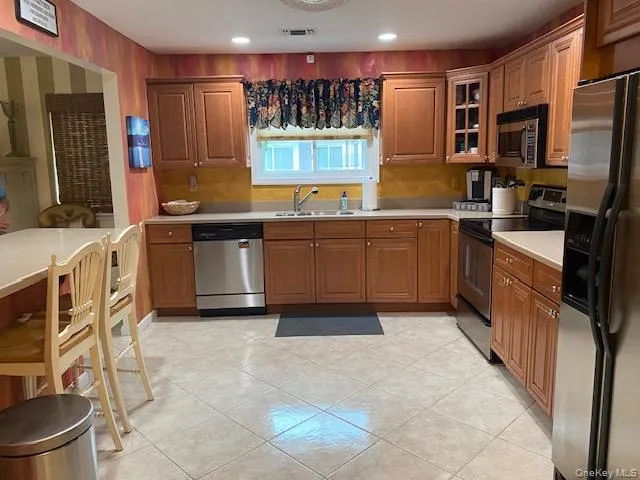 132 Captains Court Moriches, NY 11955