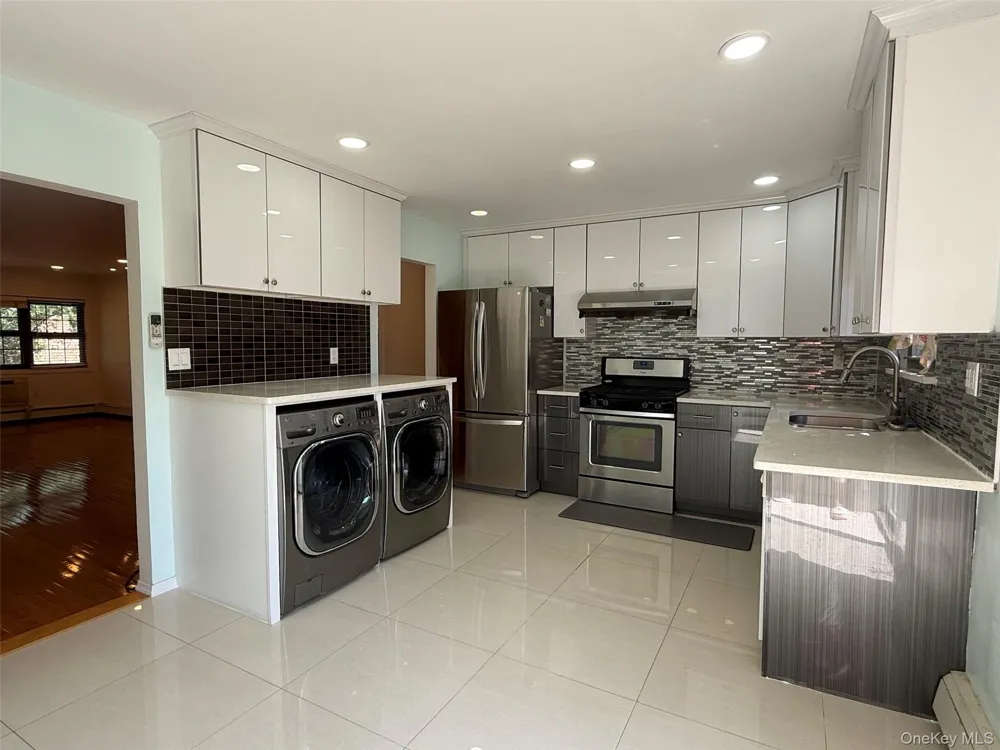 316 121st Street #72A College Point, NY 11356