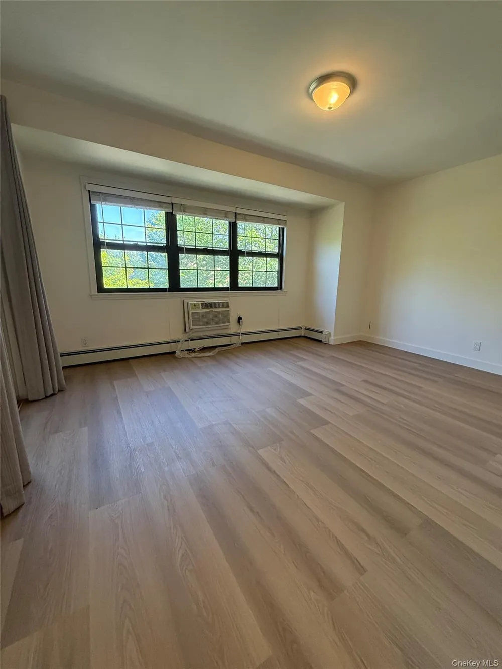 316 121st Street #72A College Point, NY 11356